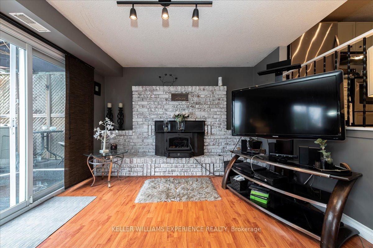Photo 10 of 3 Sinclair Court, Barrie, Sunnidale — HOMEH