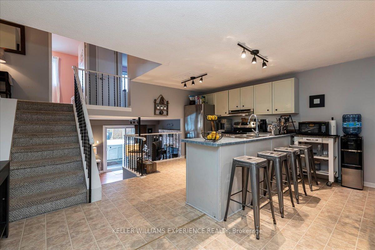 Photo 16 of 3 Sinclair Court, Barrie, Sunnidale — HOMEH