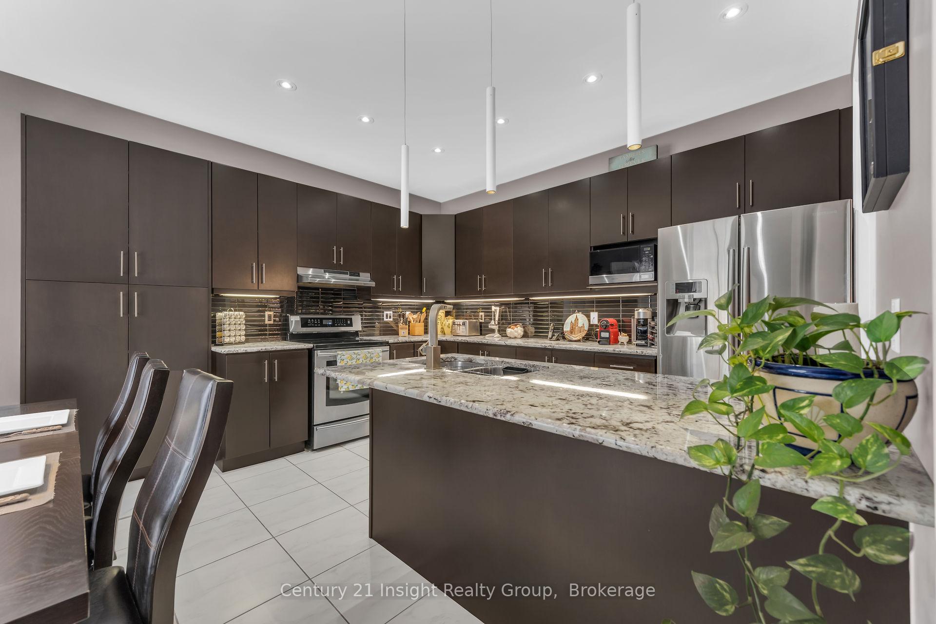 Photo 7 of 211 Vinton Road, Hamilton, Ancaster — HOMEH