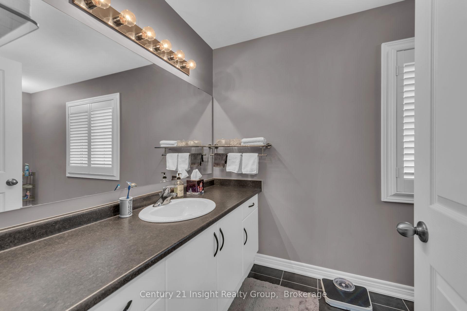 Photo 51 of 211 Vinton Road, Hamilton, Ancaster — HOMEH