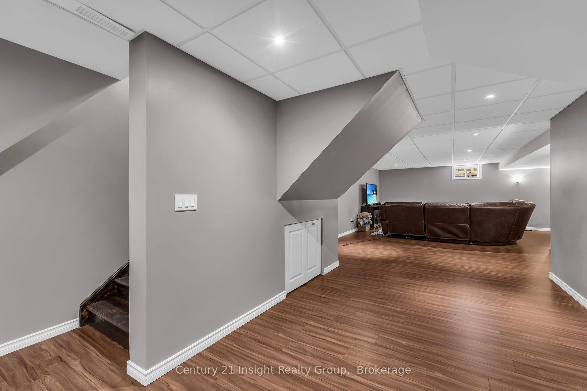 Photo 53 of 211 Vinton Road, Hamilton, Ancaster — HOMEH