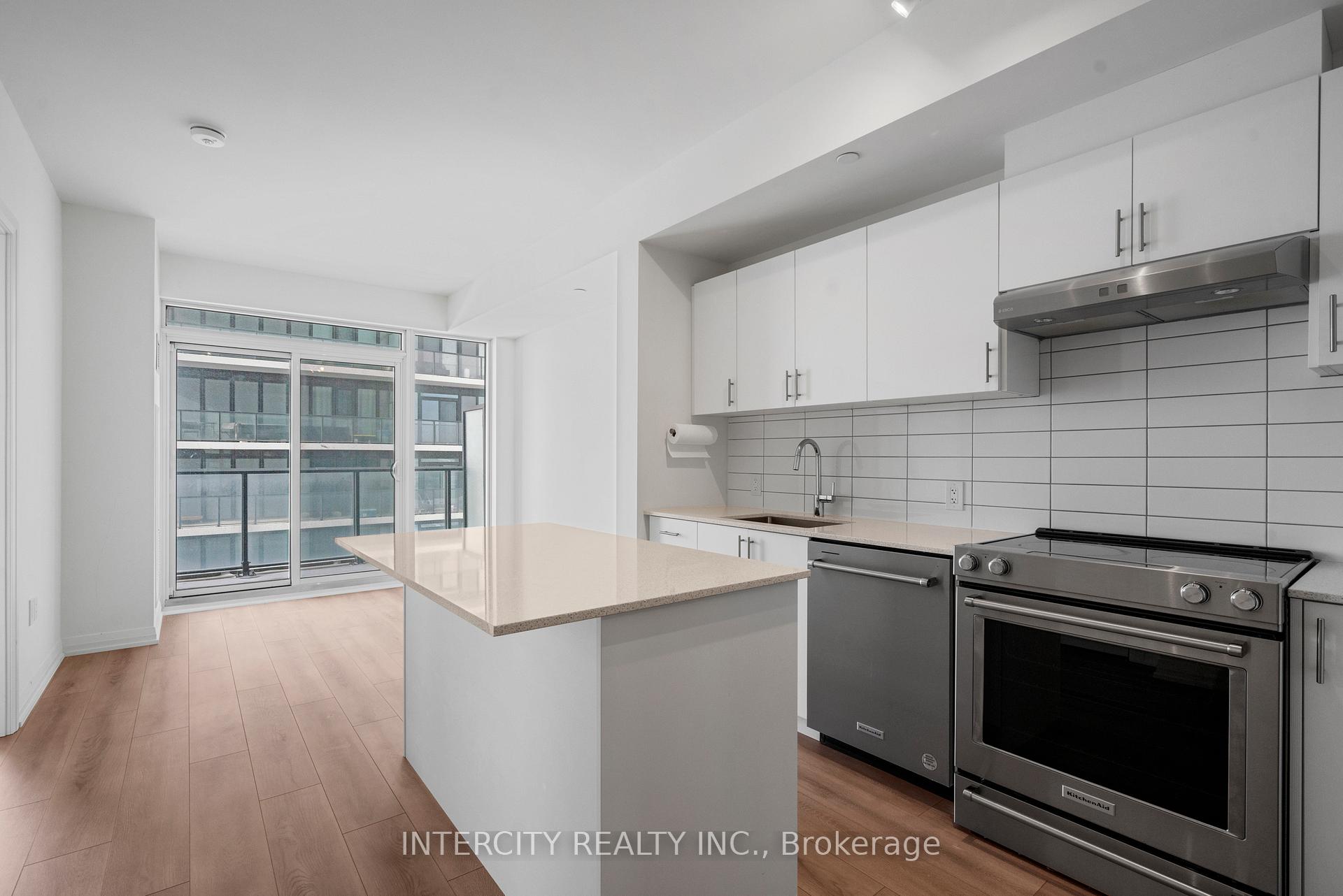 Photo 9 of Unit 1907, 9000 Jane Street, Vaughan, Concord — HOMEH