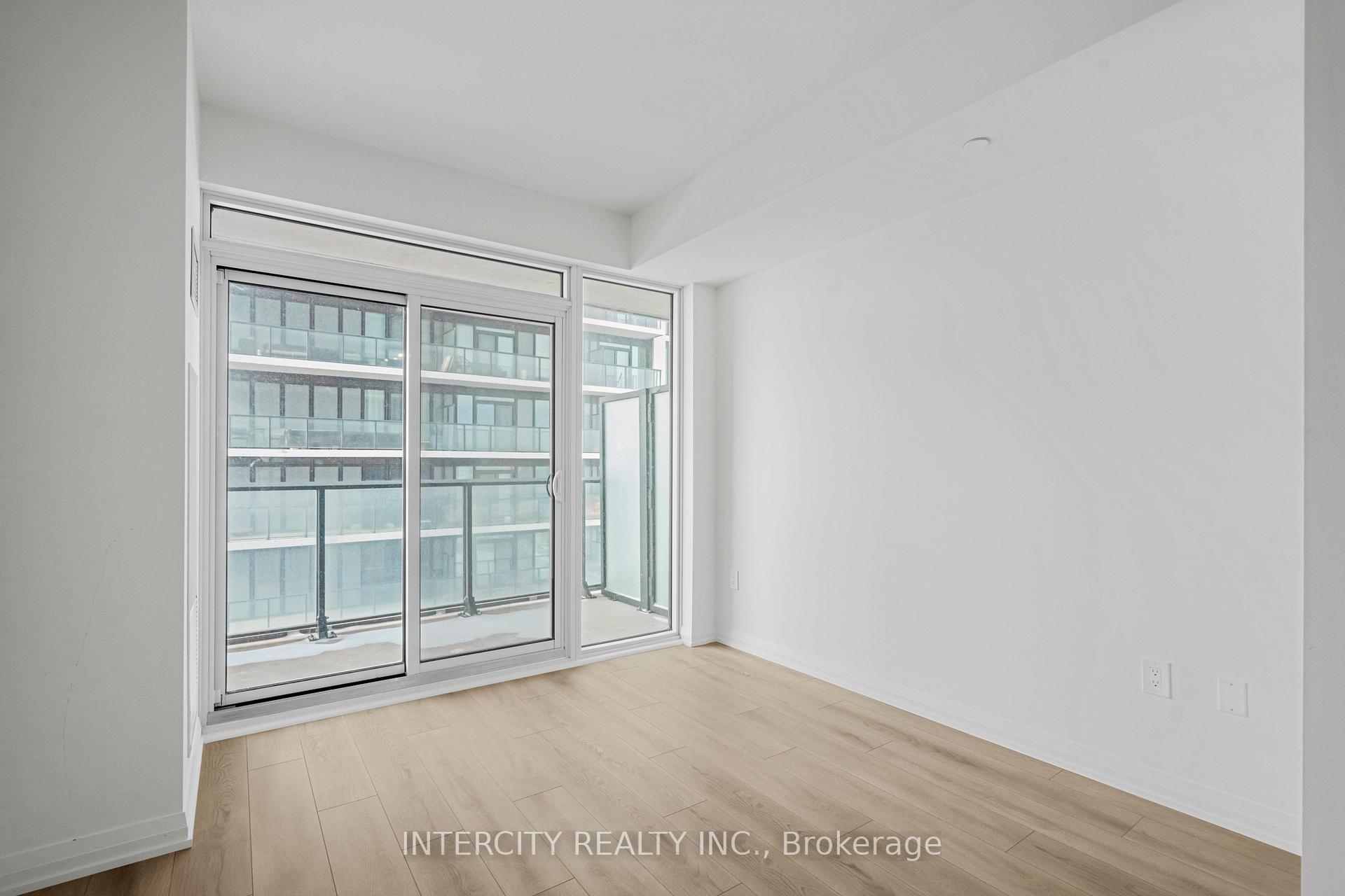 Photo 11 of Unit 1907, 9000 Jane Street, Vaughan, Concord — HOMEH