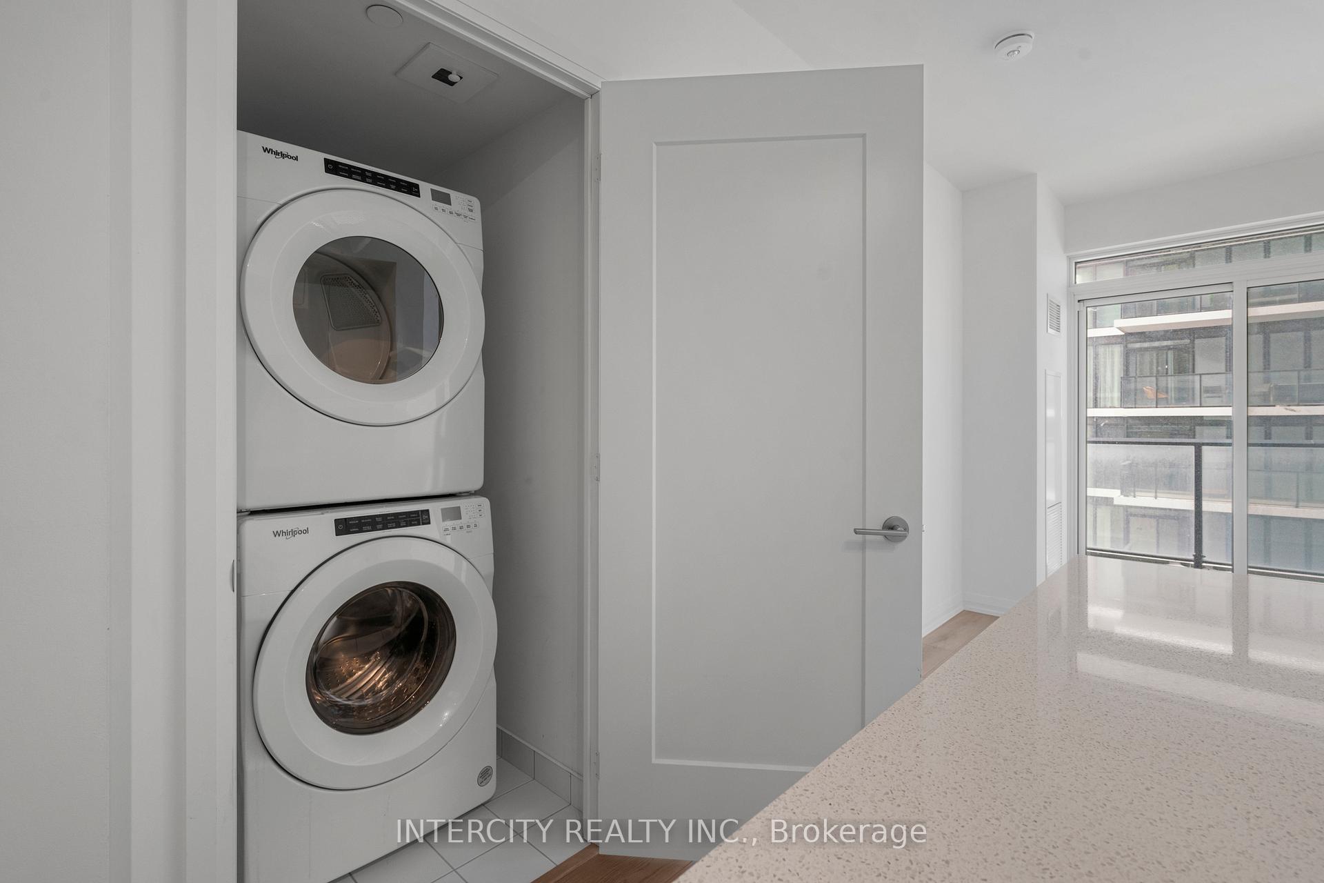Photo 16 of Unit 1907, 9000 Jane Street, Vaughan, Concord — HOMEH