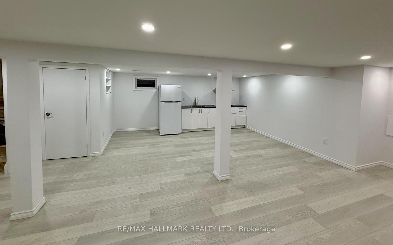 Photo 5 of Unit LOWER L, 18 Seaton Drive, Aurora, Aurora Highlands — HOMEH