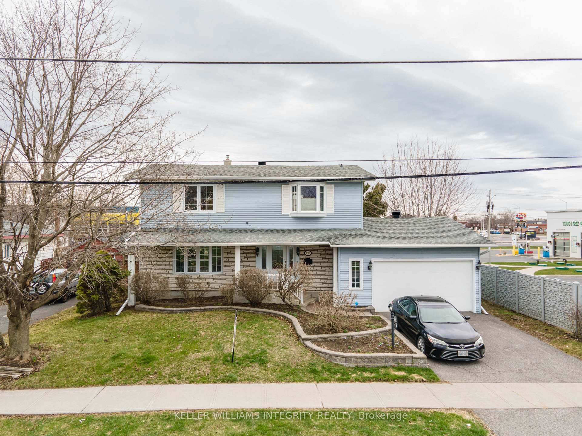 Front of 1319 Aubin Avenue