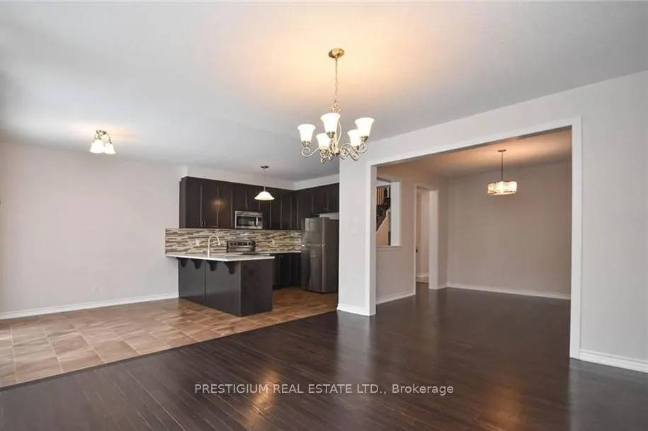 Photo 8 of 129 Sweetvalley Drive, Ottawa, Avalon West — HOMEH