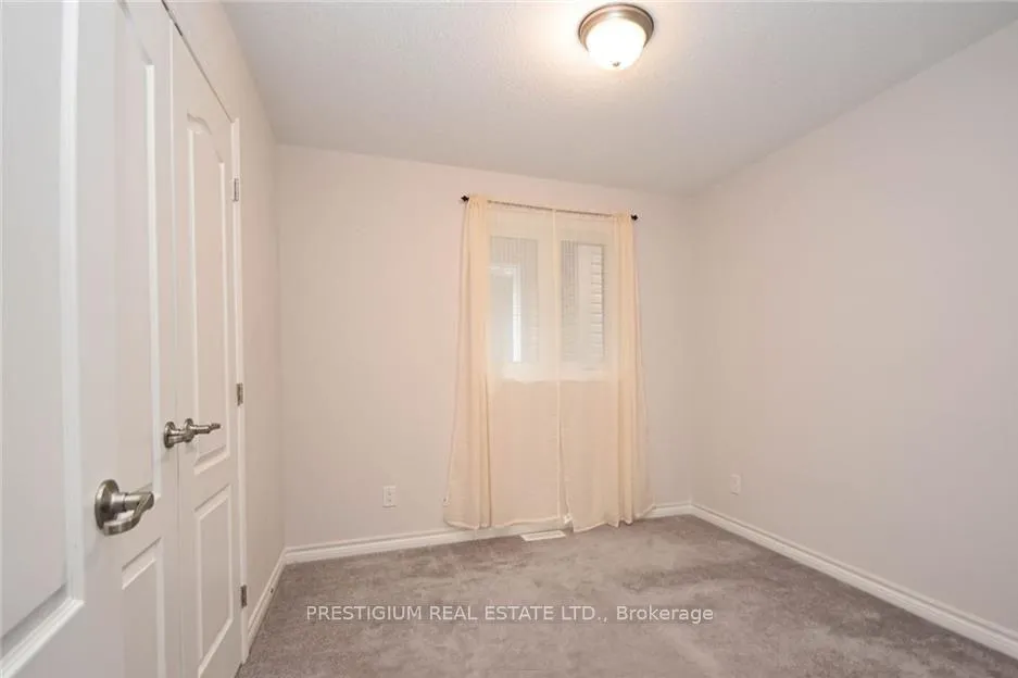 Photo 17 of 129 Sweetvalley Drive, Ottawa, Avalon West — HOMEH
