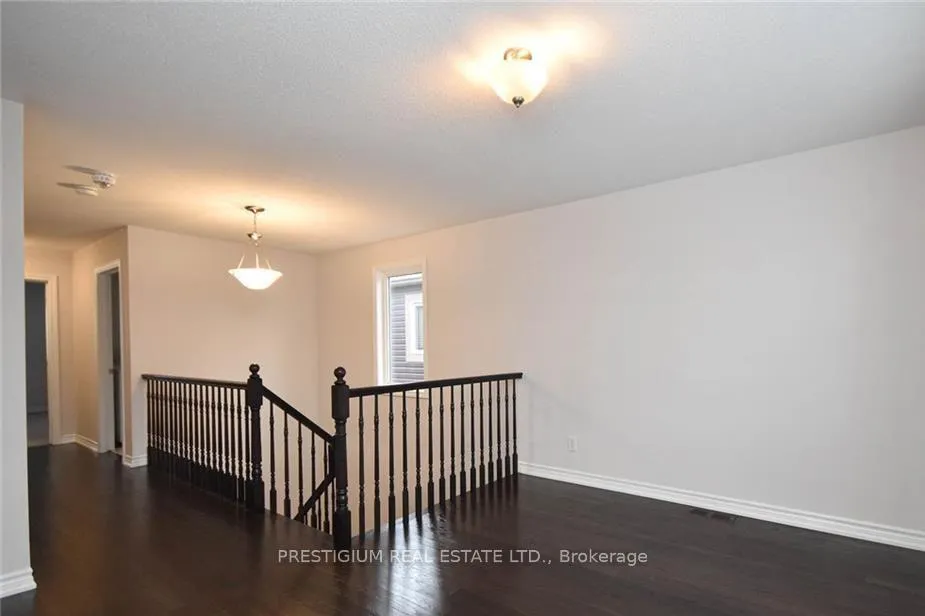 Photo 19 of 129 Sweetvalley Drive, Ottawa, Avalon West — HOMEH