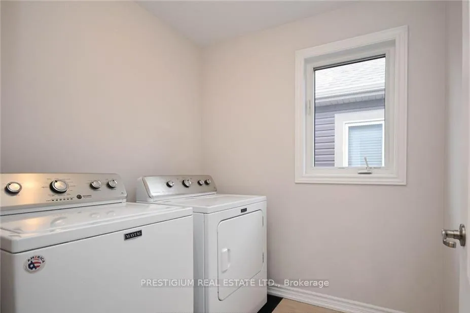 Photo 21 of 129 Sweetvalley Drive, Ottawa, Avalon West — HOMEH