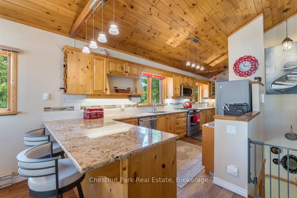 Photo 30 of 247 Wapaska Crescent, Gravenhurst, Muskoka (S) — HOMEH