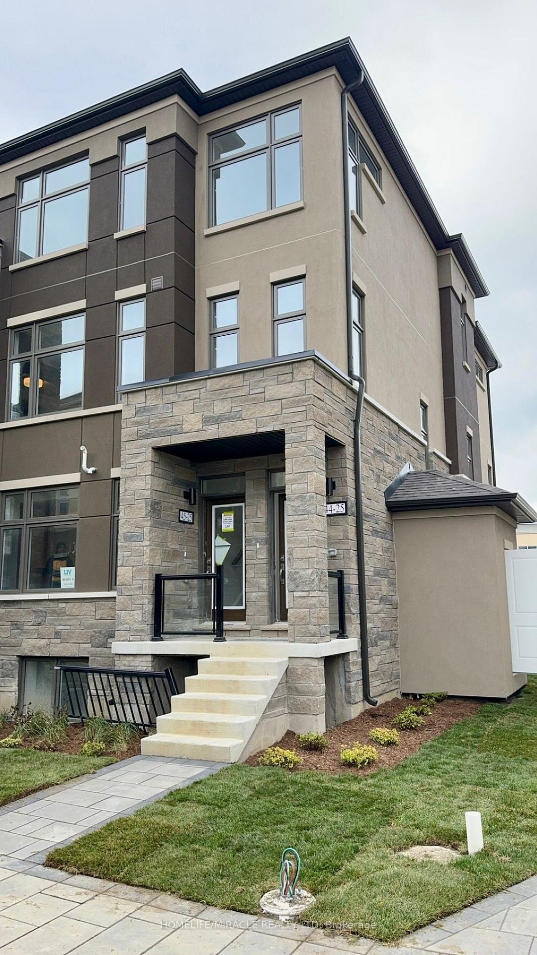 Photo 1 of Unit 44, 25 Fieldridge Crescent, Brampton, Brampton North — HOMEH