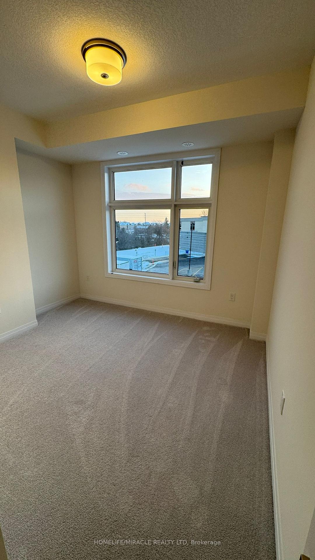 Photo 12 of Unit 44, 25 Fieldridge Crescent, Brampton, Brampton North — HOMEH