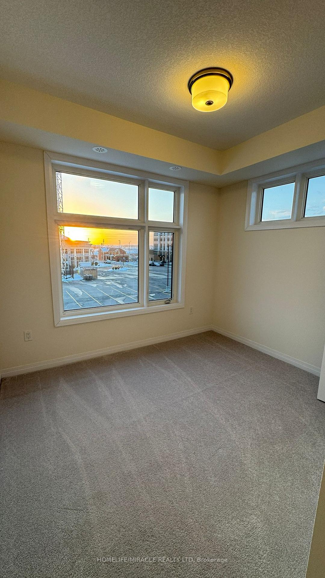 Photo 13 of Unit 44, 25 Fieldridge Crescent, Brampton, Brampton North — HOMEH