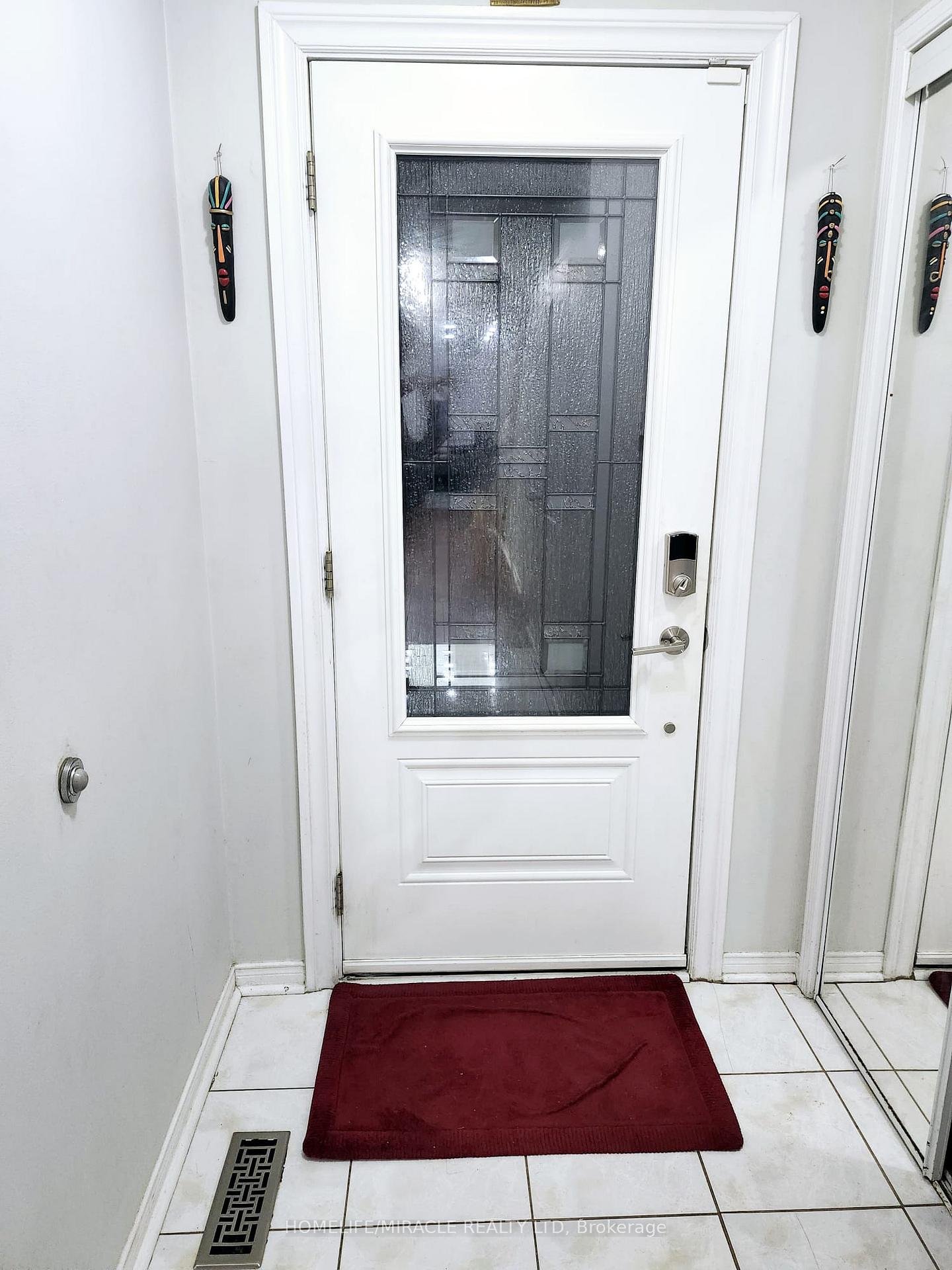 Photo 2 of 45 Ozner Court N, Brampton, Fletcher's Meadow — HOMEH