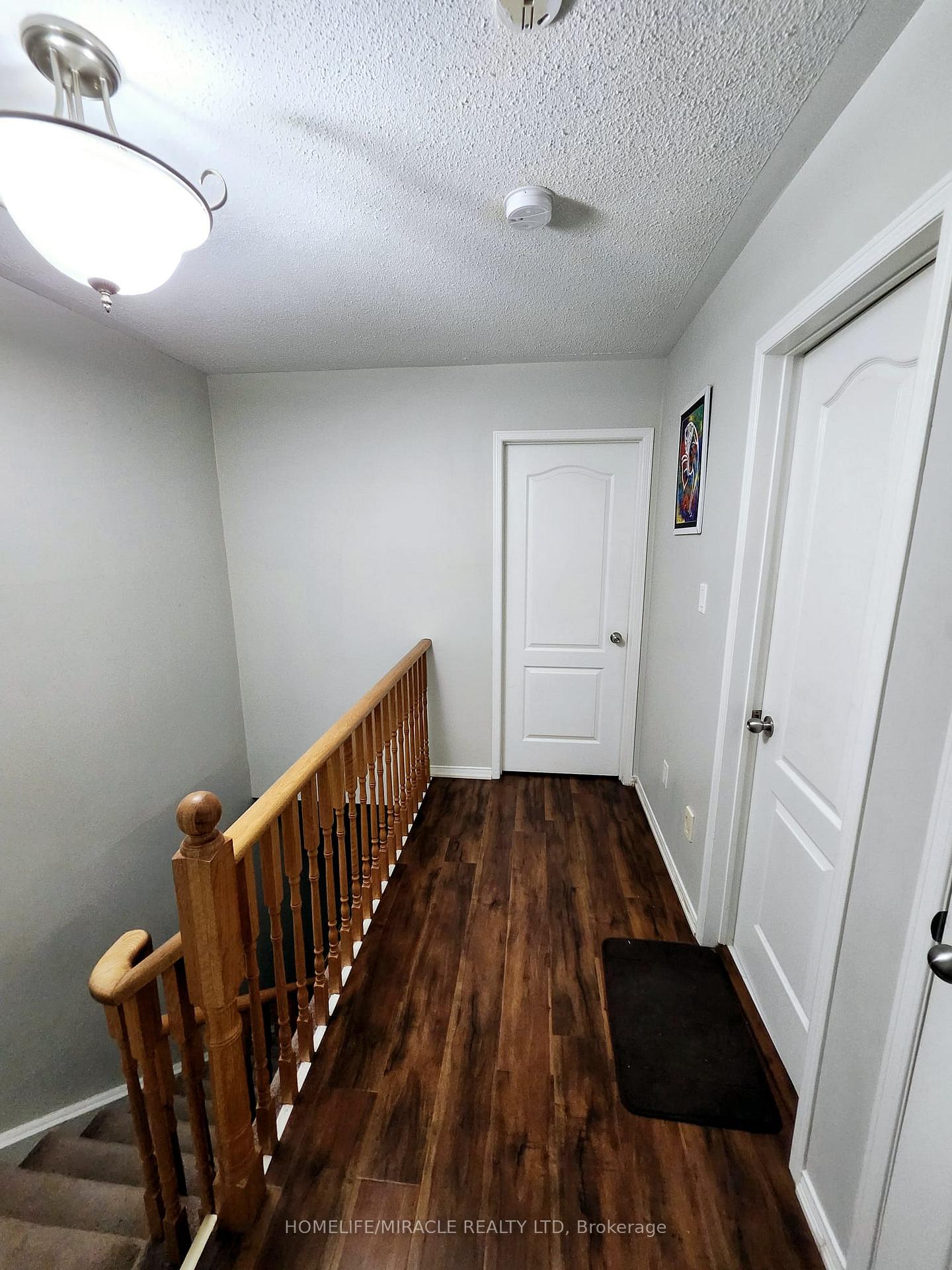 Photo 14 of 45 Ozner Court N, Brampton, Fletcher's Meadow — HOMEH
