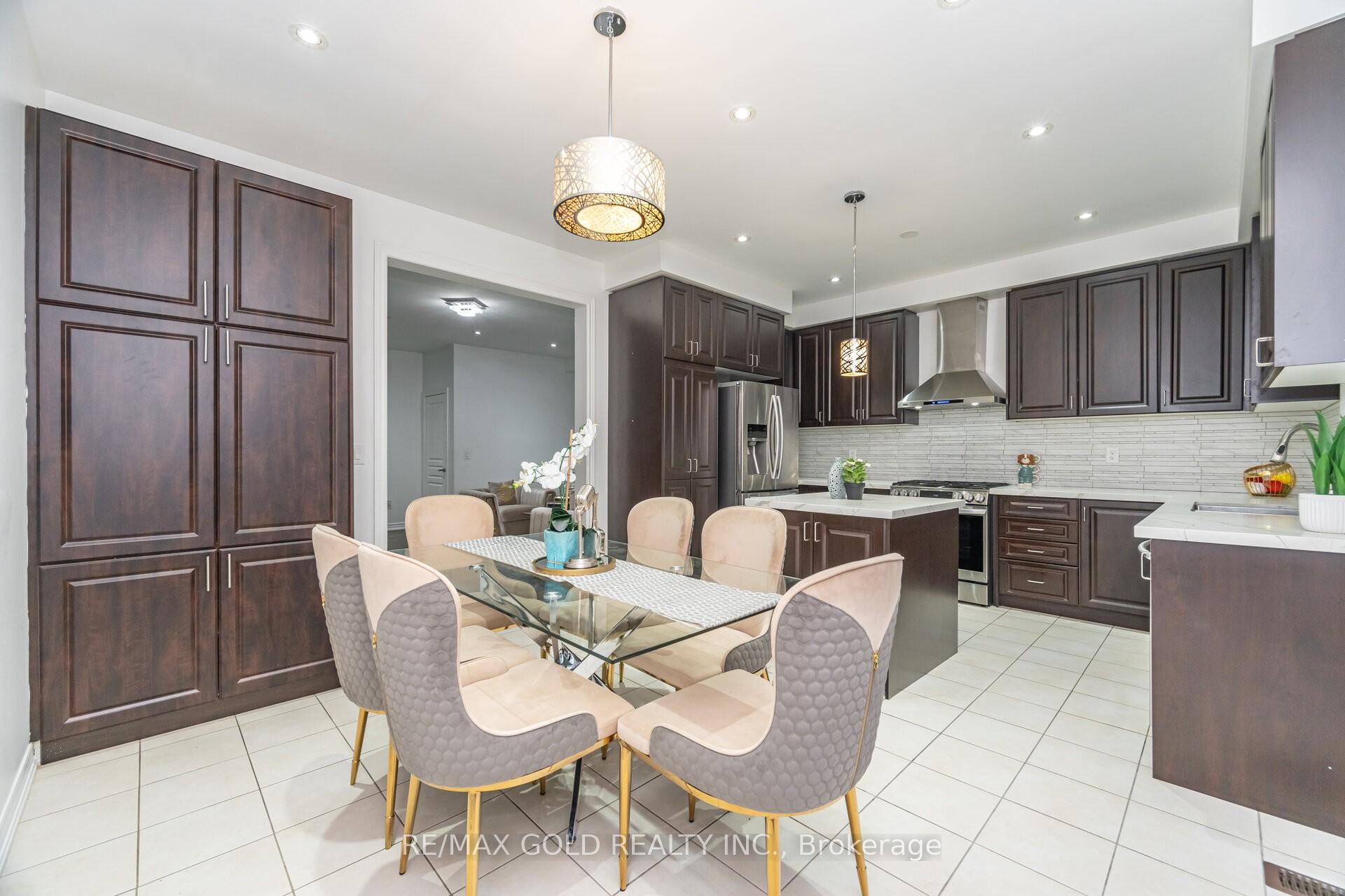 Photo 8 of 79 Lesabre Crescent, Brampton, Bram East — HOMEH