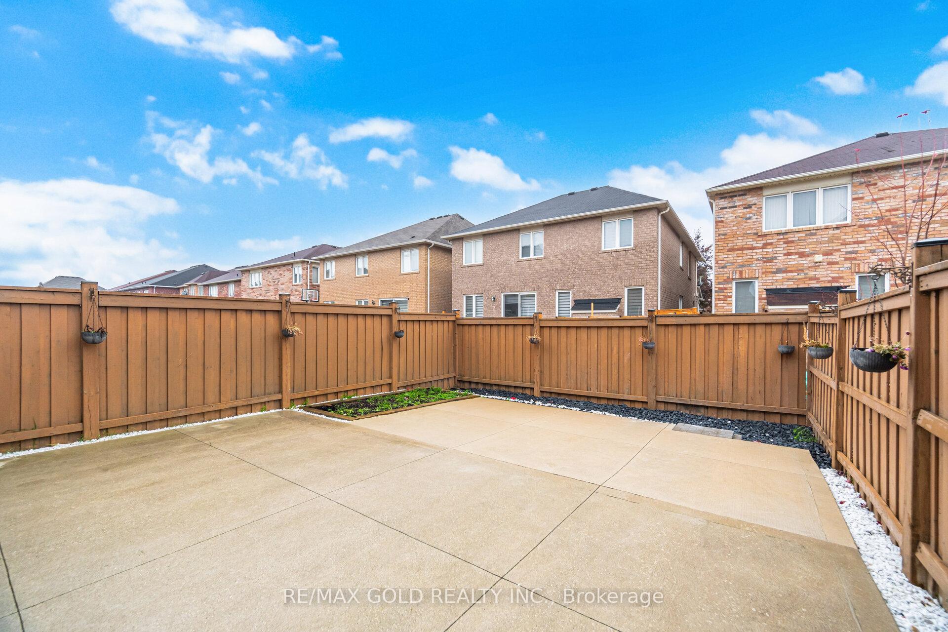 Photo 25 of 79 Lesabre Crescent, Brampton, Bram East — HOMEH