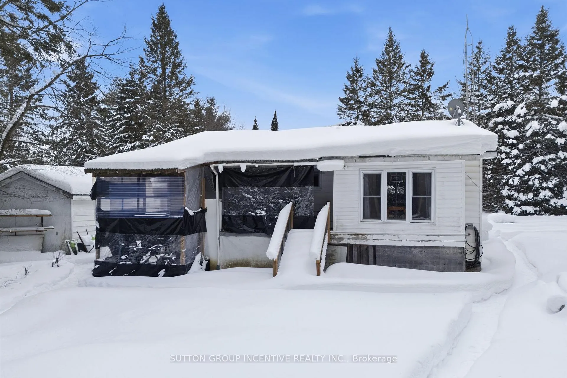 Photo 7 of 1204 Bacon Road, Minden Hills, Snowdon — HOMEH
