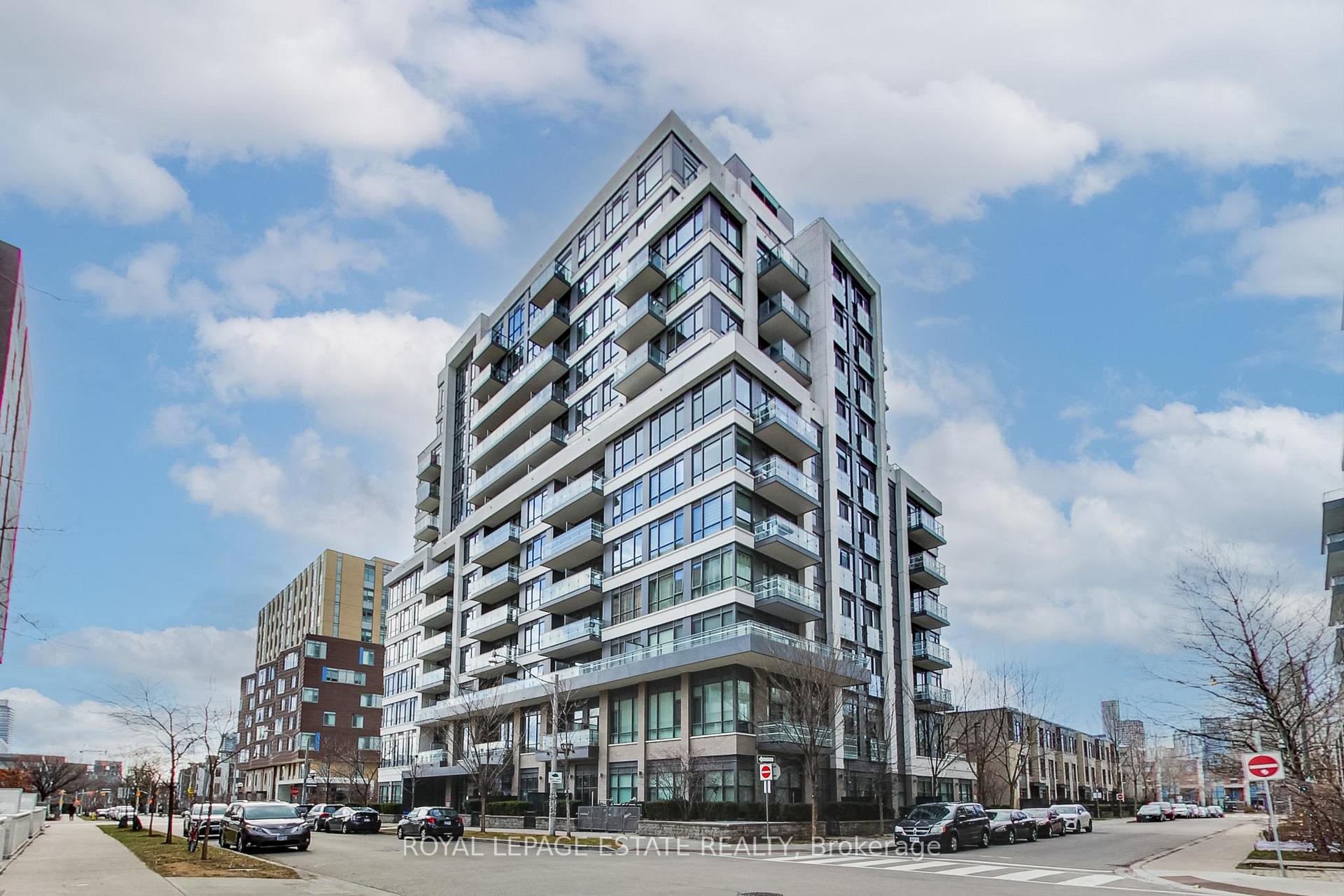 Front of Unit 712, 200 Sackville Street