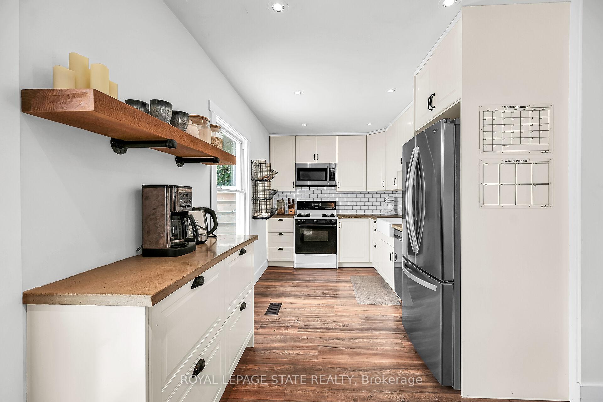 Photo 32 of 257 East 26th Street, Hamilton, Eastmount — HOMEH