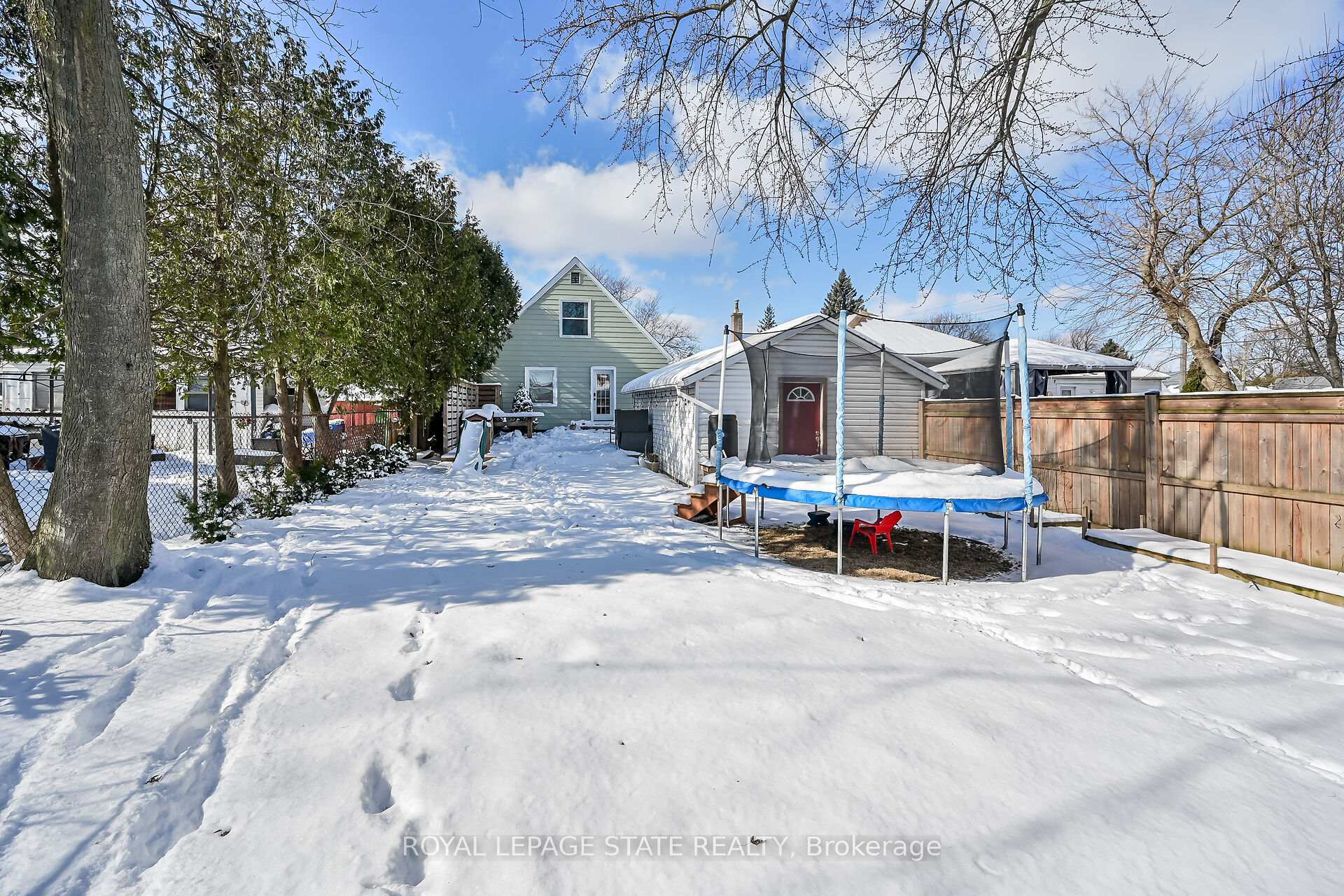 Photo 86 of 257 East 26th Street, Hamilton, Eastmount — HOMEH