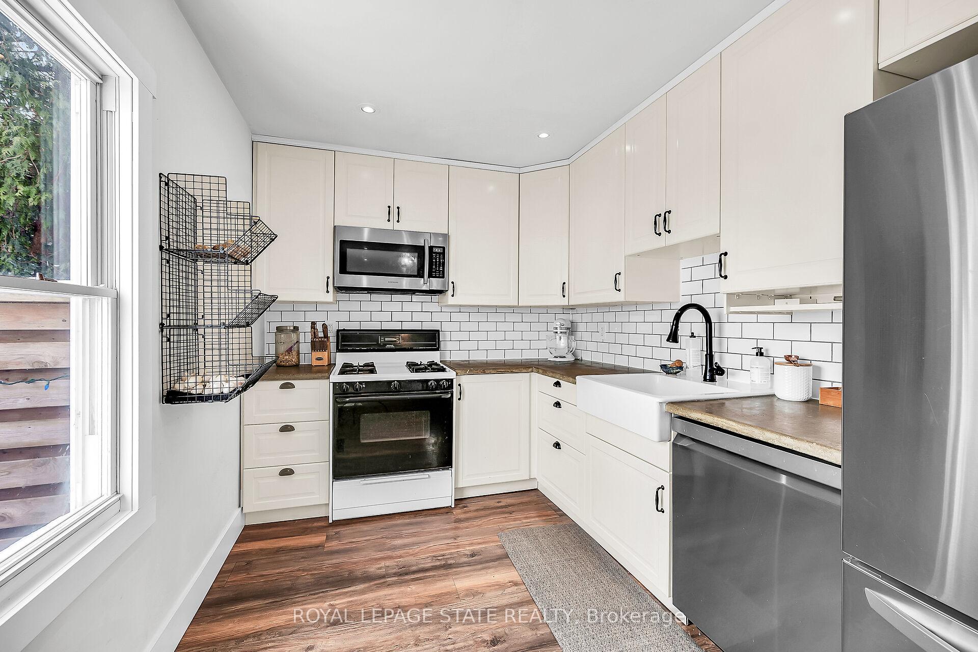 Photo 14 of 257 East 26th Street, Hamilton, Eastmount — HOMEH