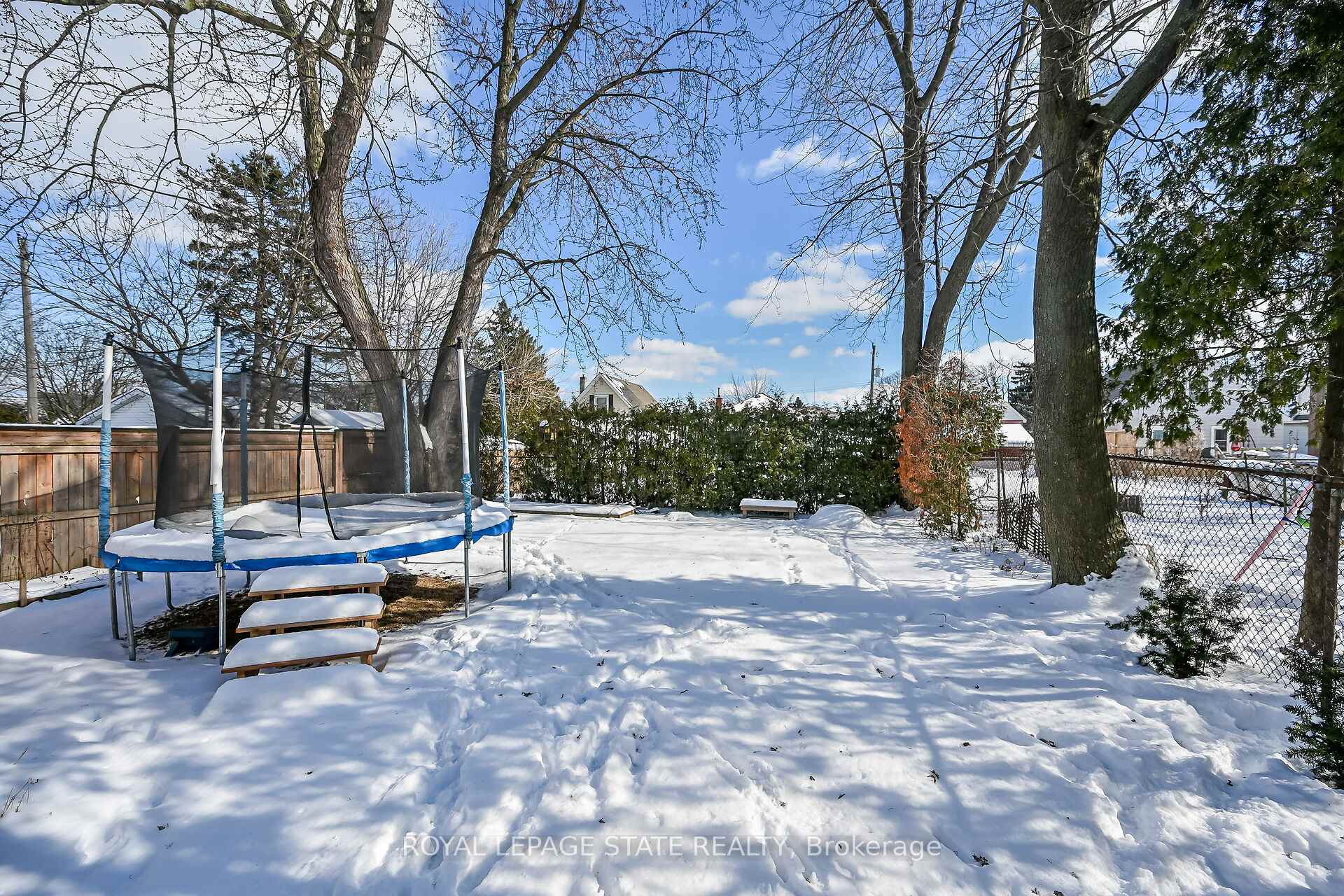 Photo 82 of 257 East 26th Street, Hamilton, Eastmount — HOMEH