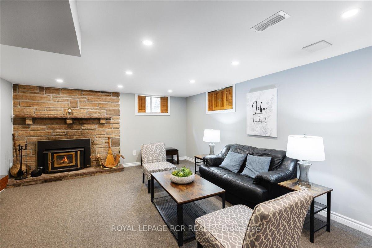 Photo 72 of 250 Ashworth Road, Uxbridge, Rural Uxbridge — HOMEH