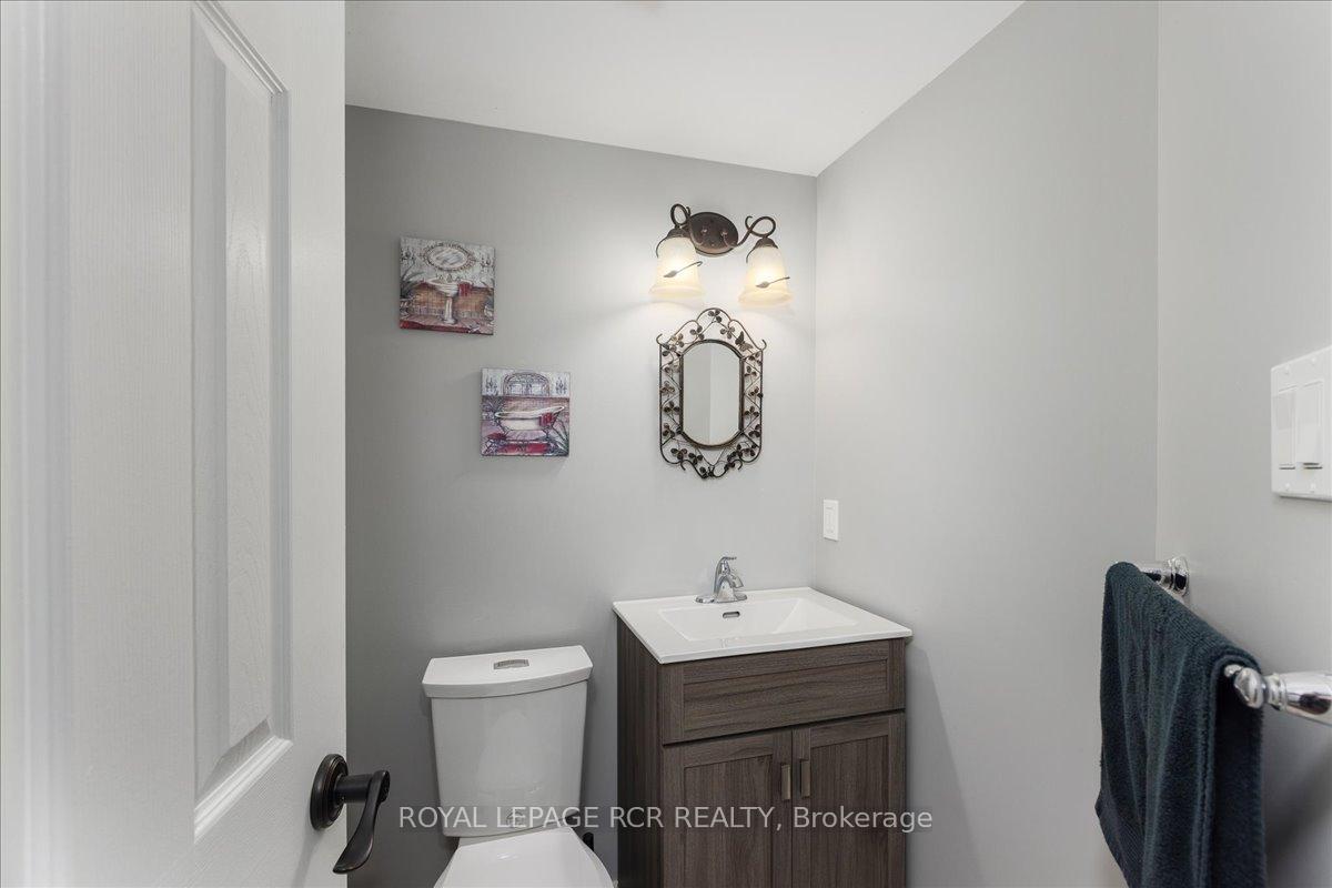 Photo 76 of 250 Ashworth Road, Uxbridge, Rural Uxbridge — HOMEH