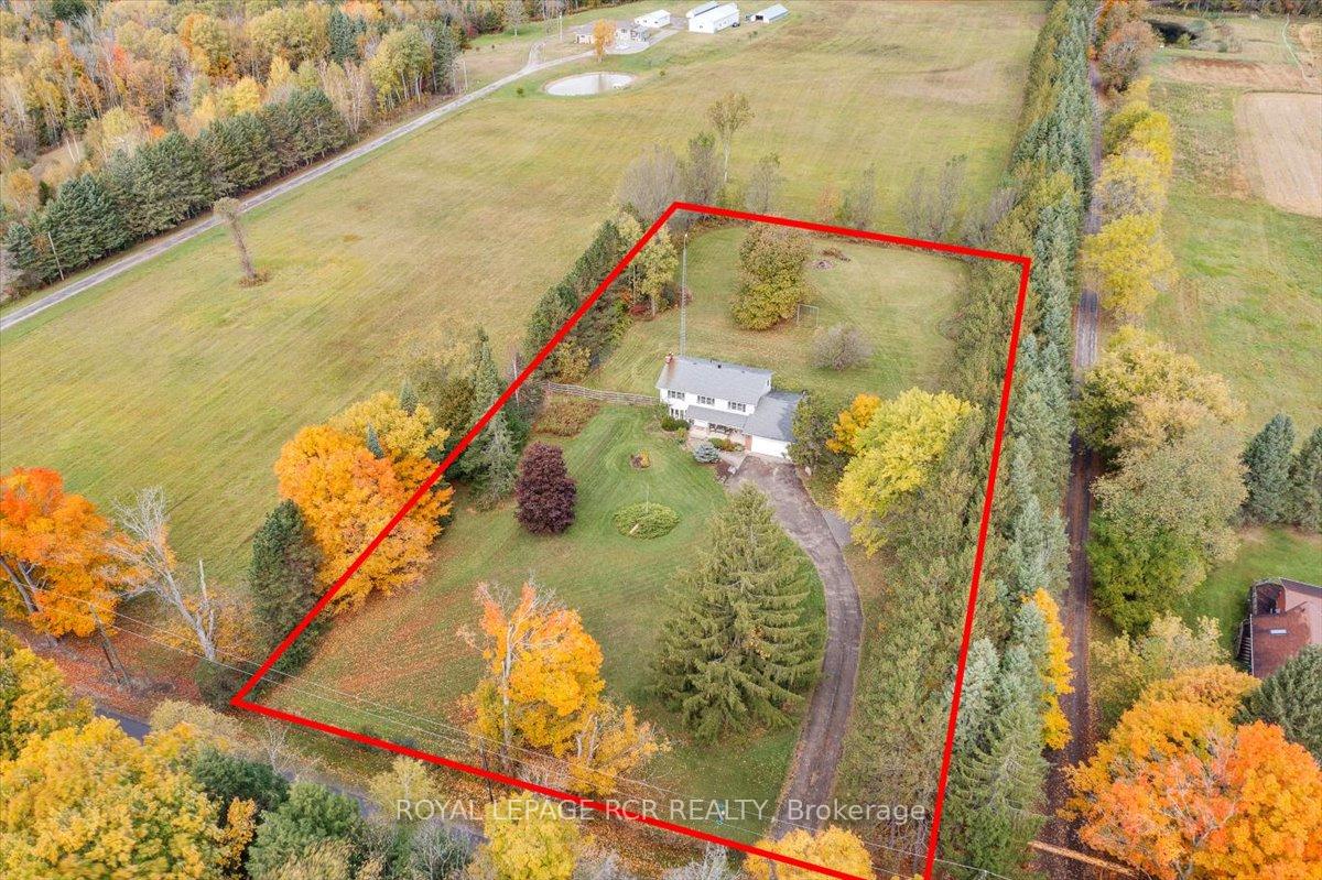 Photo 4 of 250 Ashworth Road, Uxbridge, Rural Uxbridge — HOMEH