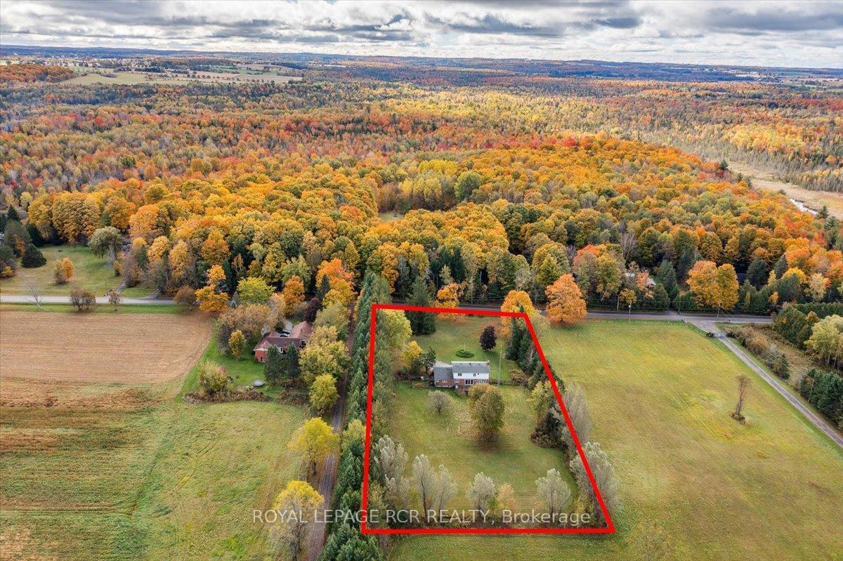 Photo 6 of 250 Ashworth Road, Uxbridge, Rural Uxbridge — HOMEH