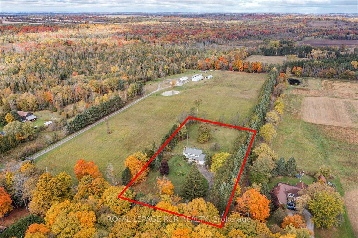 Photo 7 of 250 Ashworth Road, Uxbridge, Rural Uxbridge — HOMEH