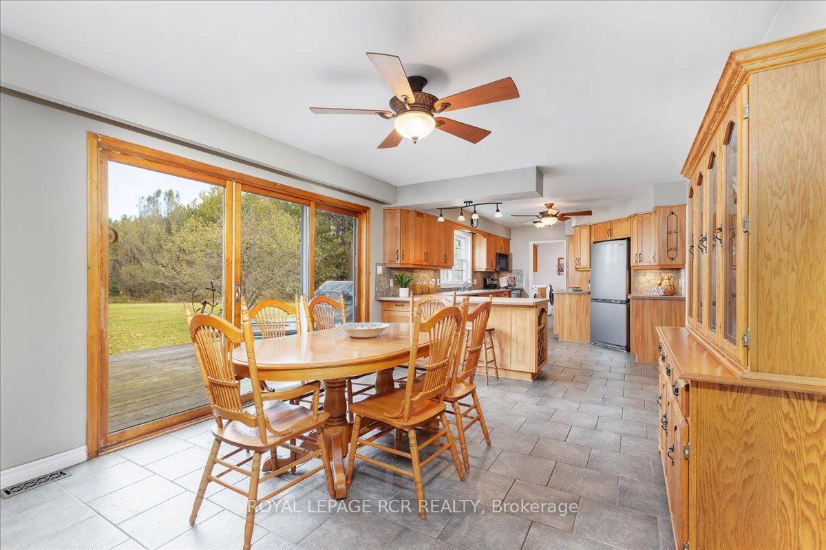Photo 15 of 250 Ashworth Road, Uxbridge, Rural Uxbridge — HOMEH