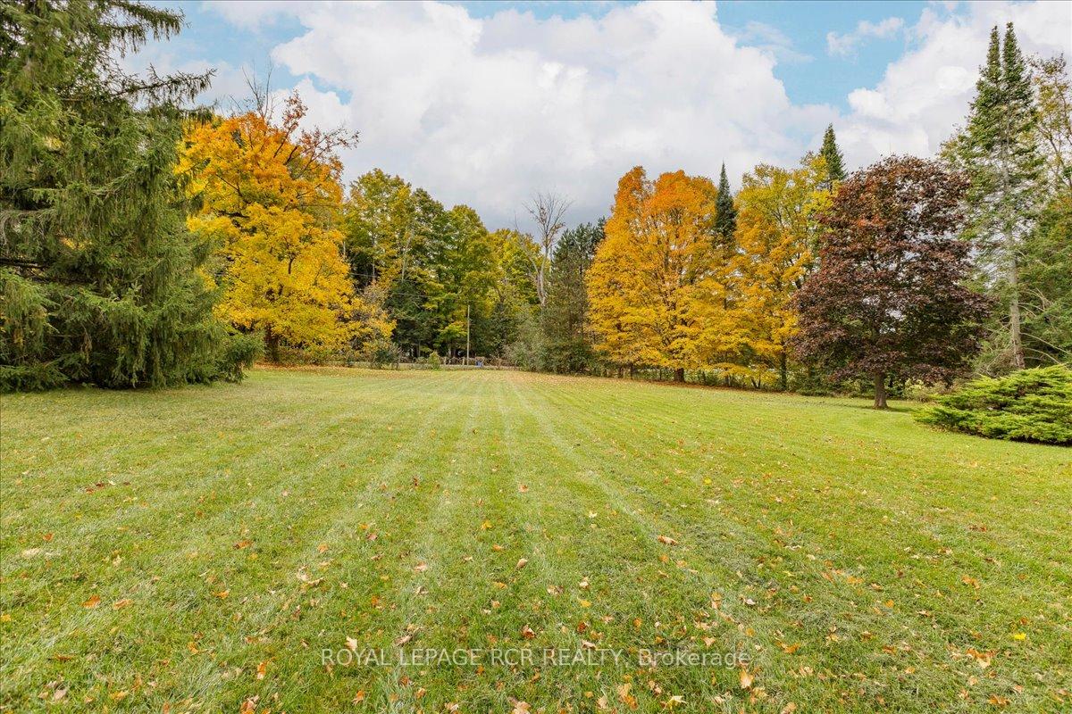 Photo 60 of 250 Ashworth Road, Uxbridge, Rural Uxbridge — HOMEH