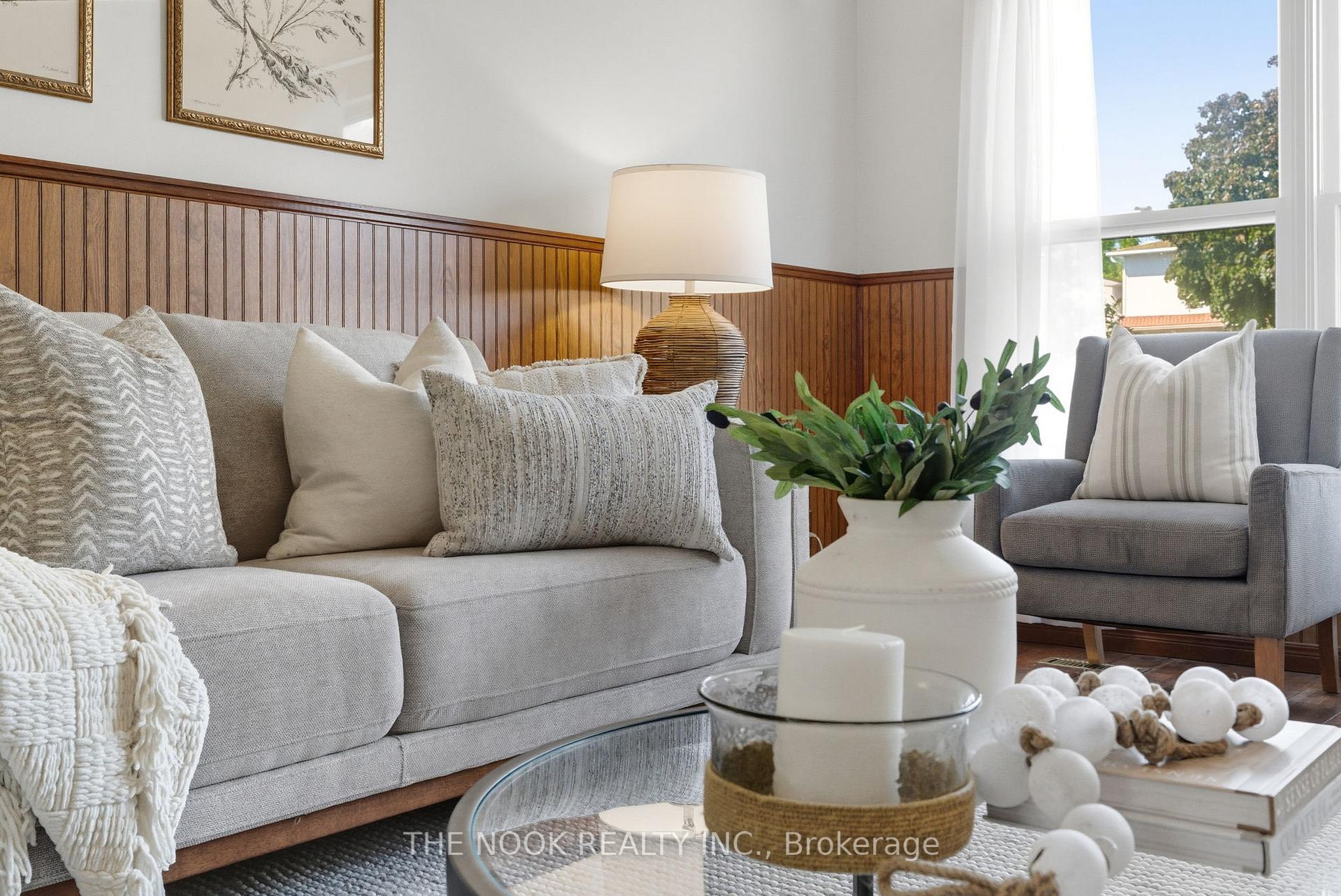 Photo 6 of 52 Rosalynne Avenue, Clarington, Bowmanville — HOMEH