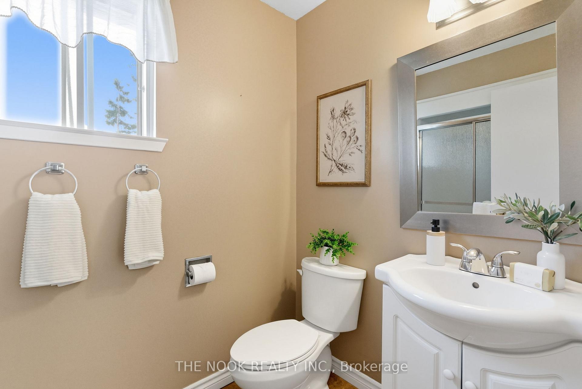 Photo 34 of 52 Rosalynne Avenue, Clarington, Bowmanville — HOMEH