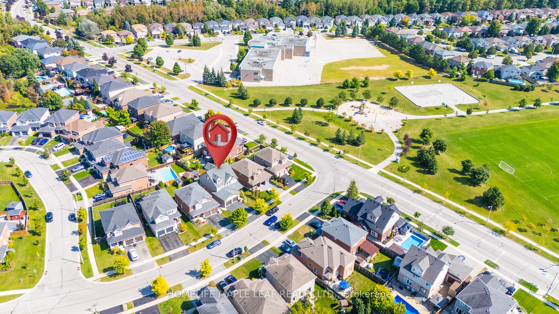 Photo 3 of 5 Kierland Road, Barrie, Ardagh — HOMEH