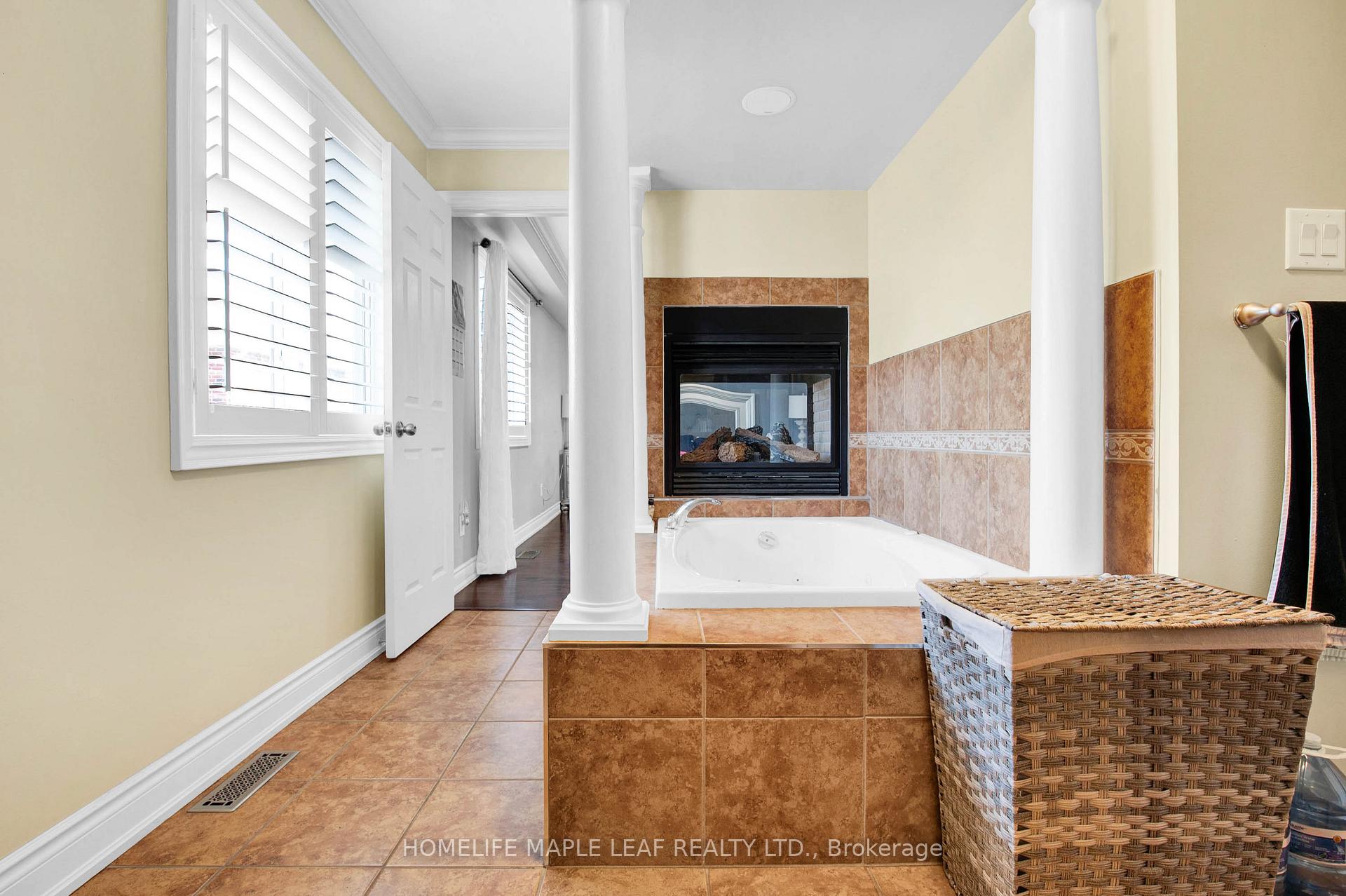 Photo 19 of 5 Kierland Road, Barrie, Ardagh — HOMEH