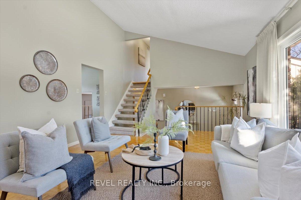 Photo 9 of 372 Toynevale Road, Pickering, Rosebank — HOMEH