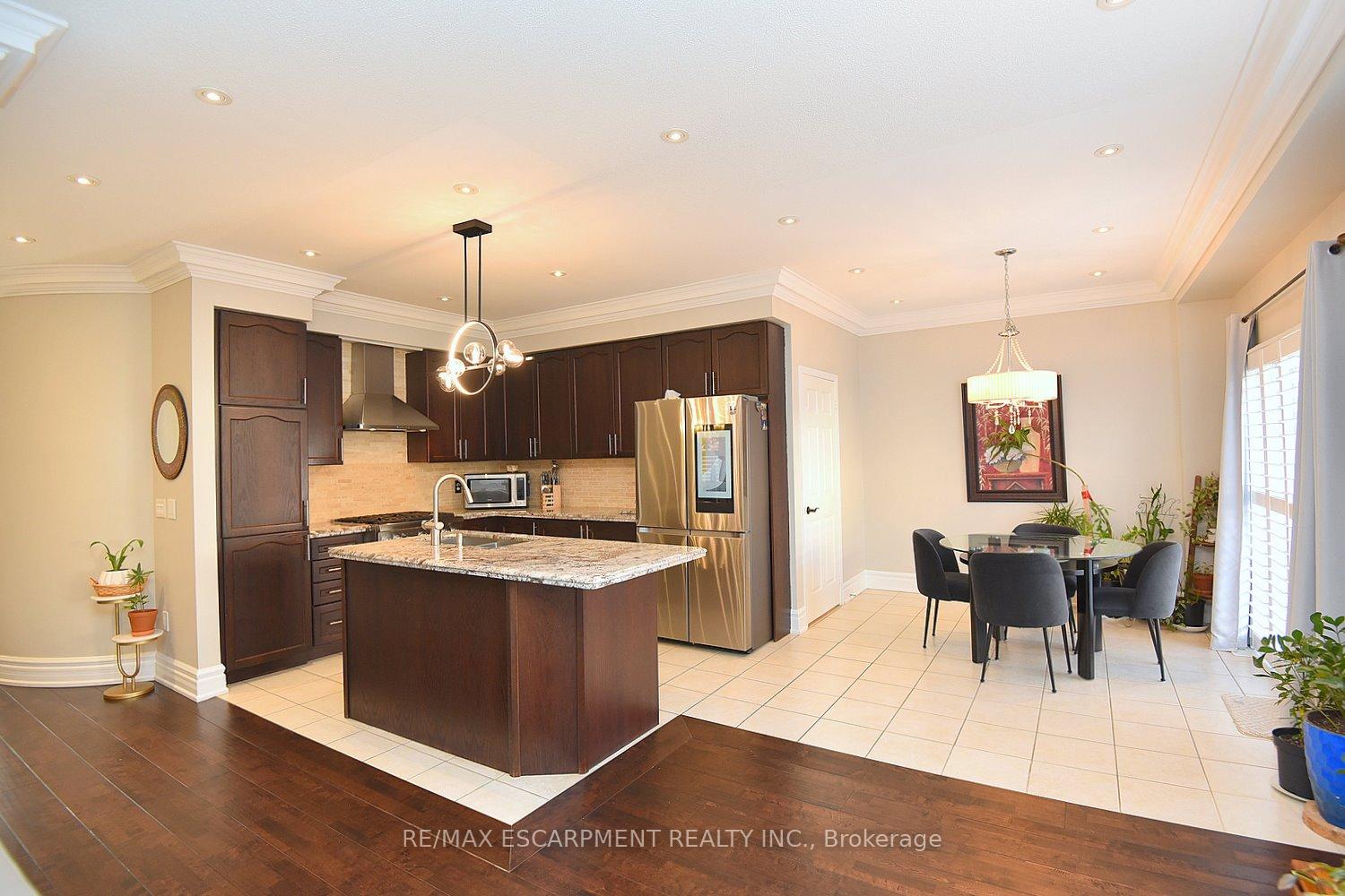 Photo 21 of 3321 Steeplechase Drive, Burlington, Alton — HOMEH