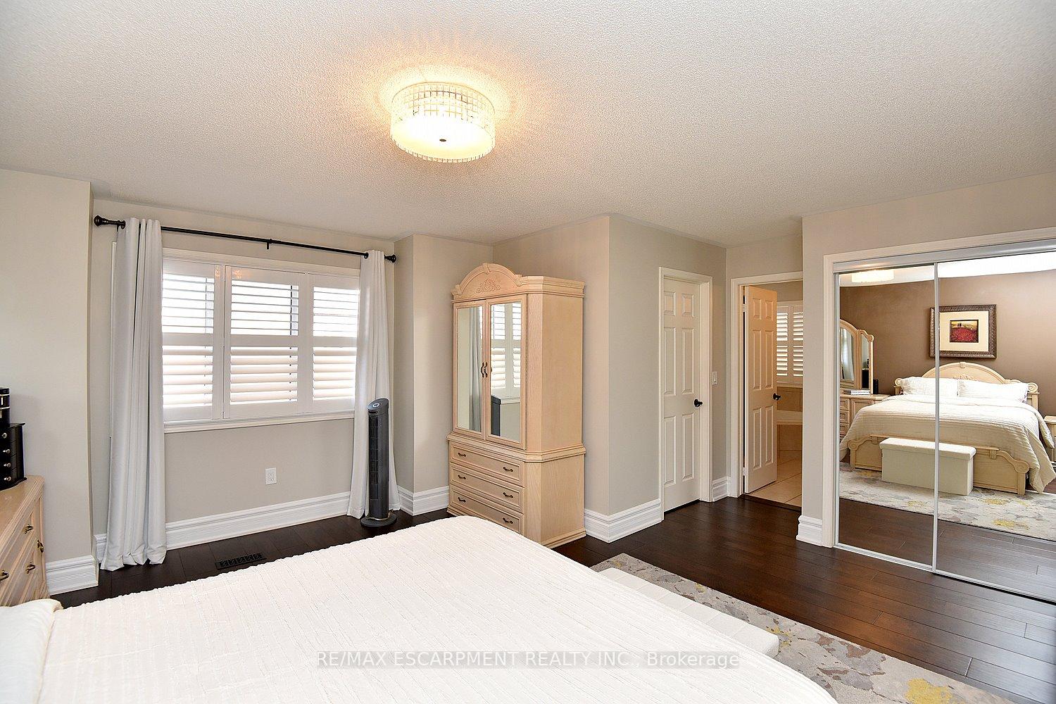 Photo 28 of 3321 Steeplechase Drive, Burlington, Alton — HOMEH