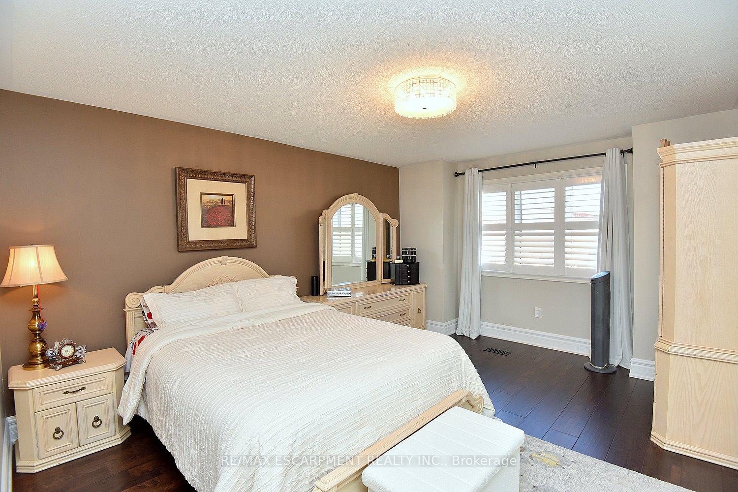 Photo 29 of 3321 Steeplechase Drive, Burlington, Alton — HOMEH