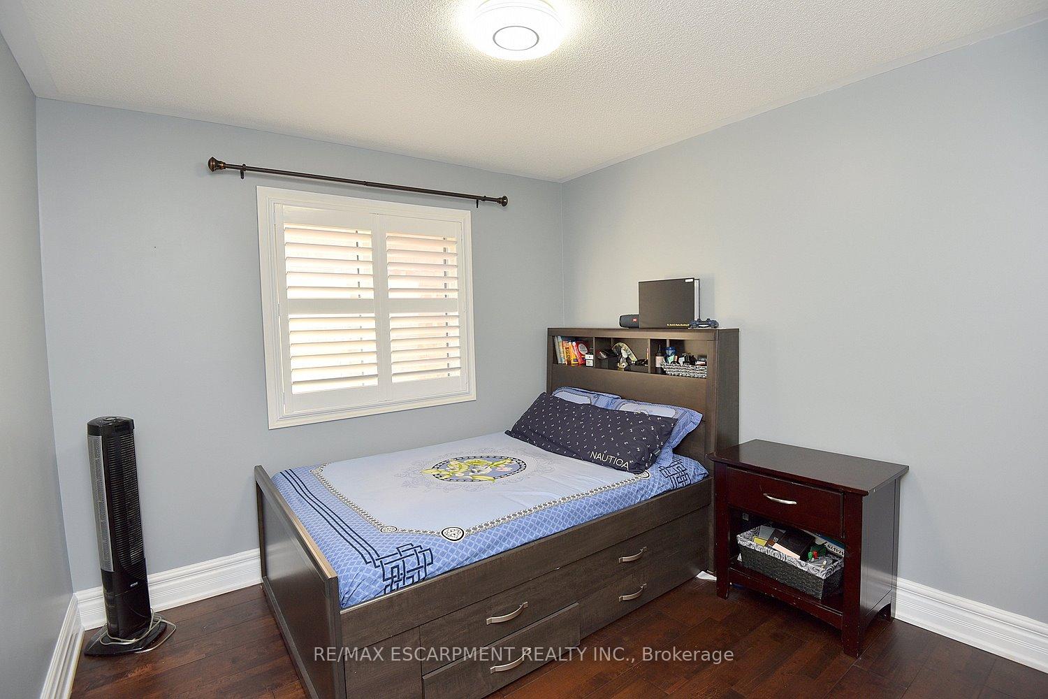 Photo 33 of 3321 Steeplechase Drive, Burlington, Alton — HOMEH