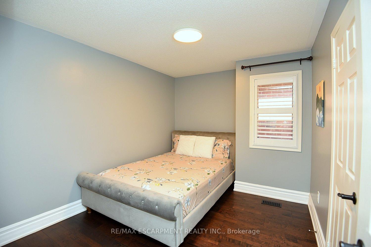 Photo 34 of 3321 Steeplechase Drive, Burlington, Alton — HOMEH
