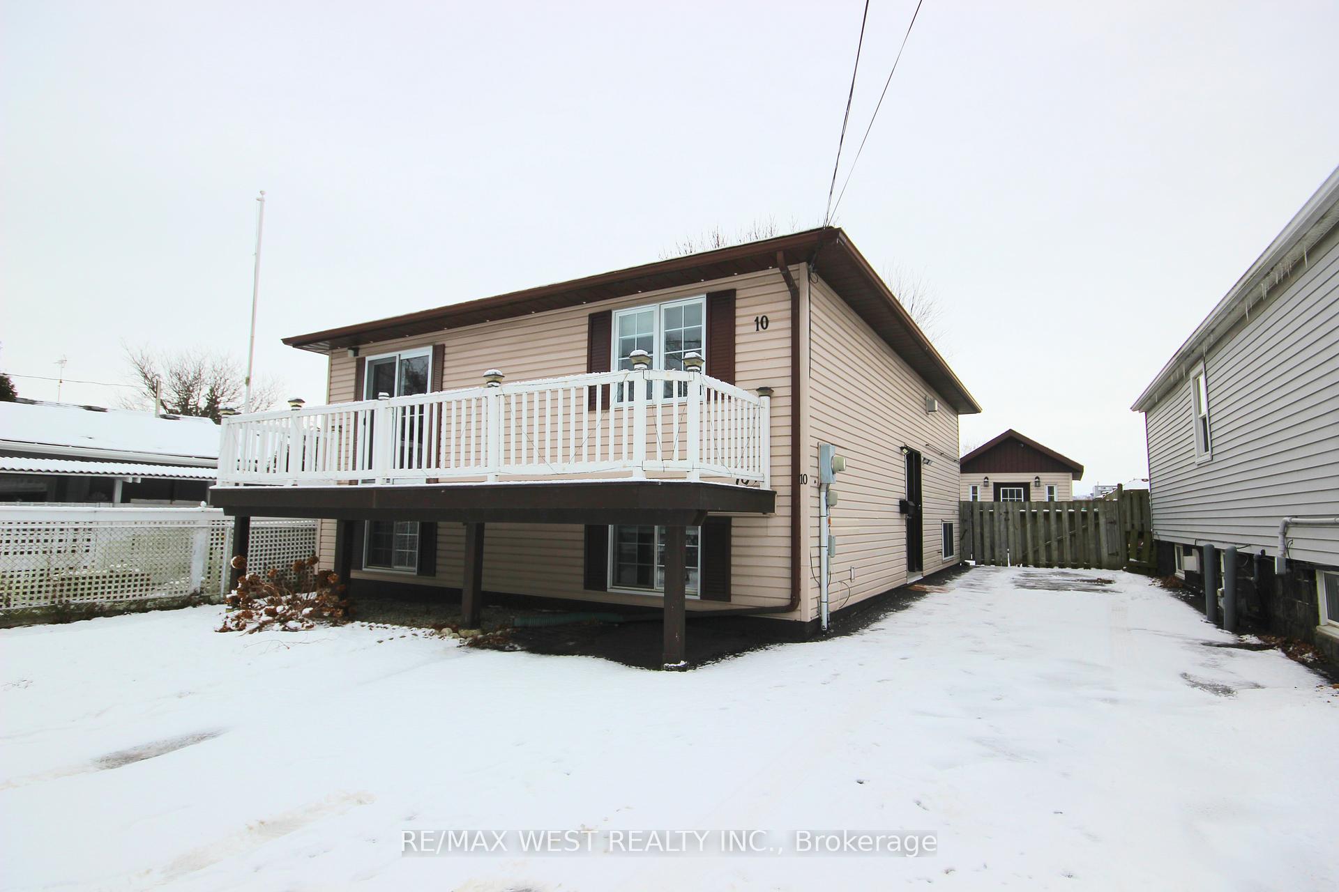 Photo 2 of 10 Frances Avenue, Hamilton, Stoney Creek — HOMEH