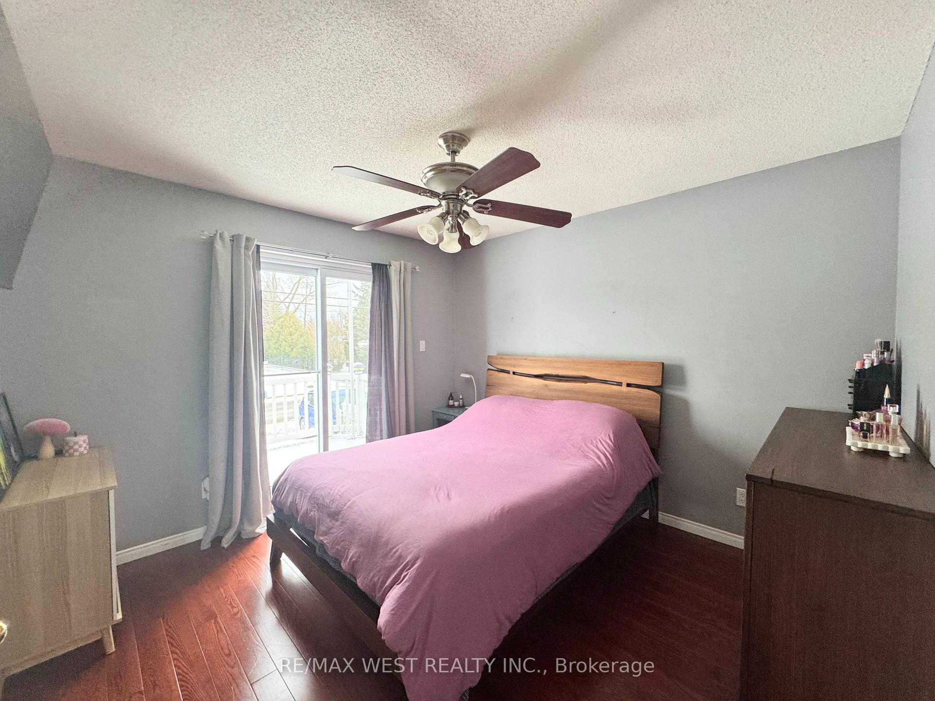 Photo 24 of 10 Frances Avenue, Hamilton, Stoney Creek — HOMEH