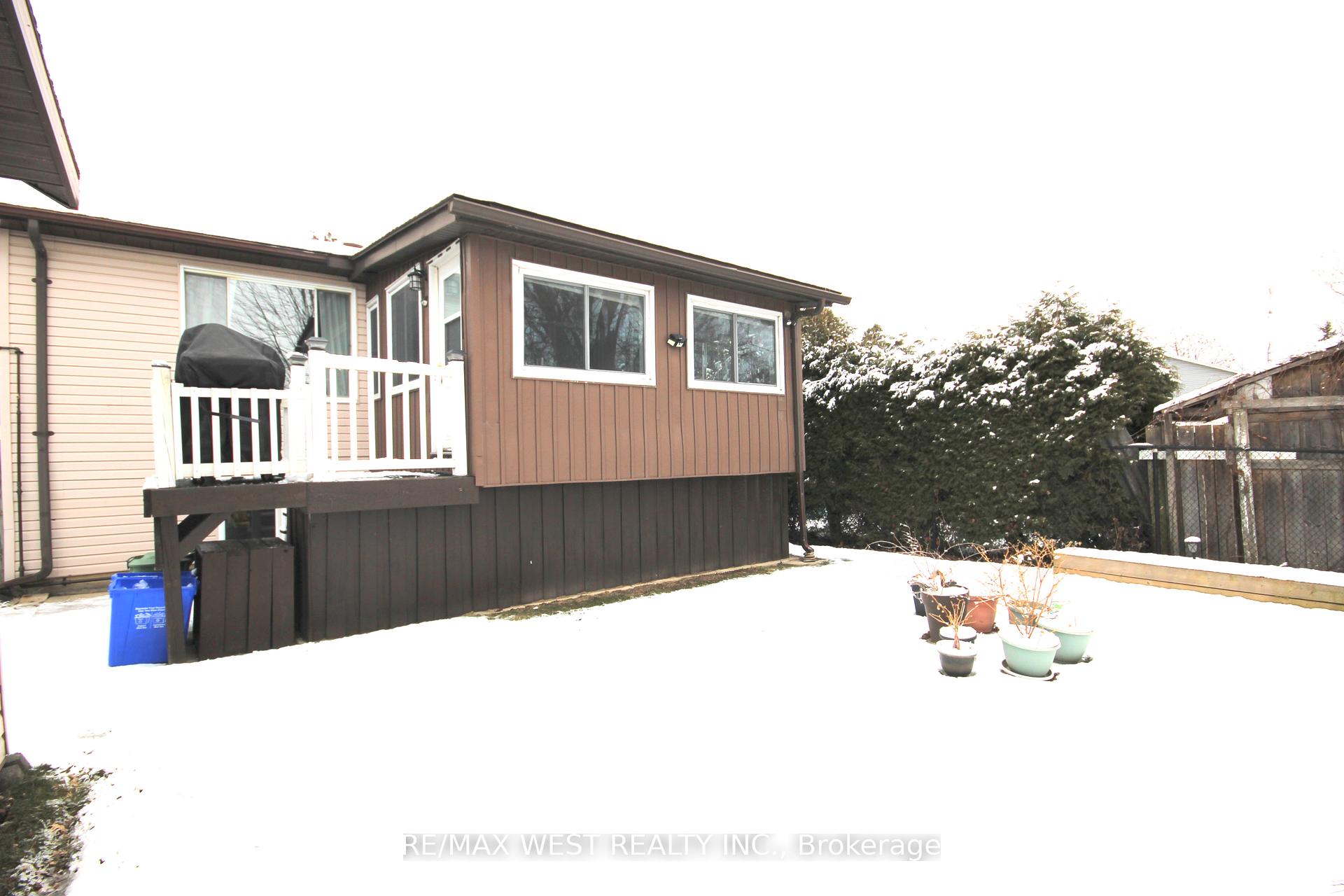 Photo 38 of 10 Frances Avenue, Hamilton, Stoney Creek — HOMEH