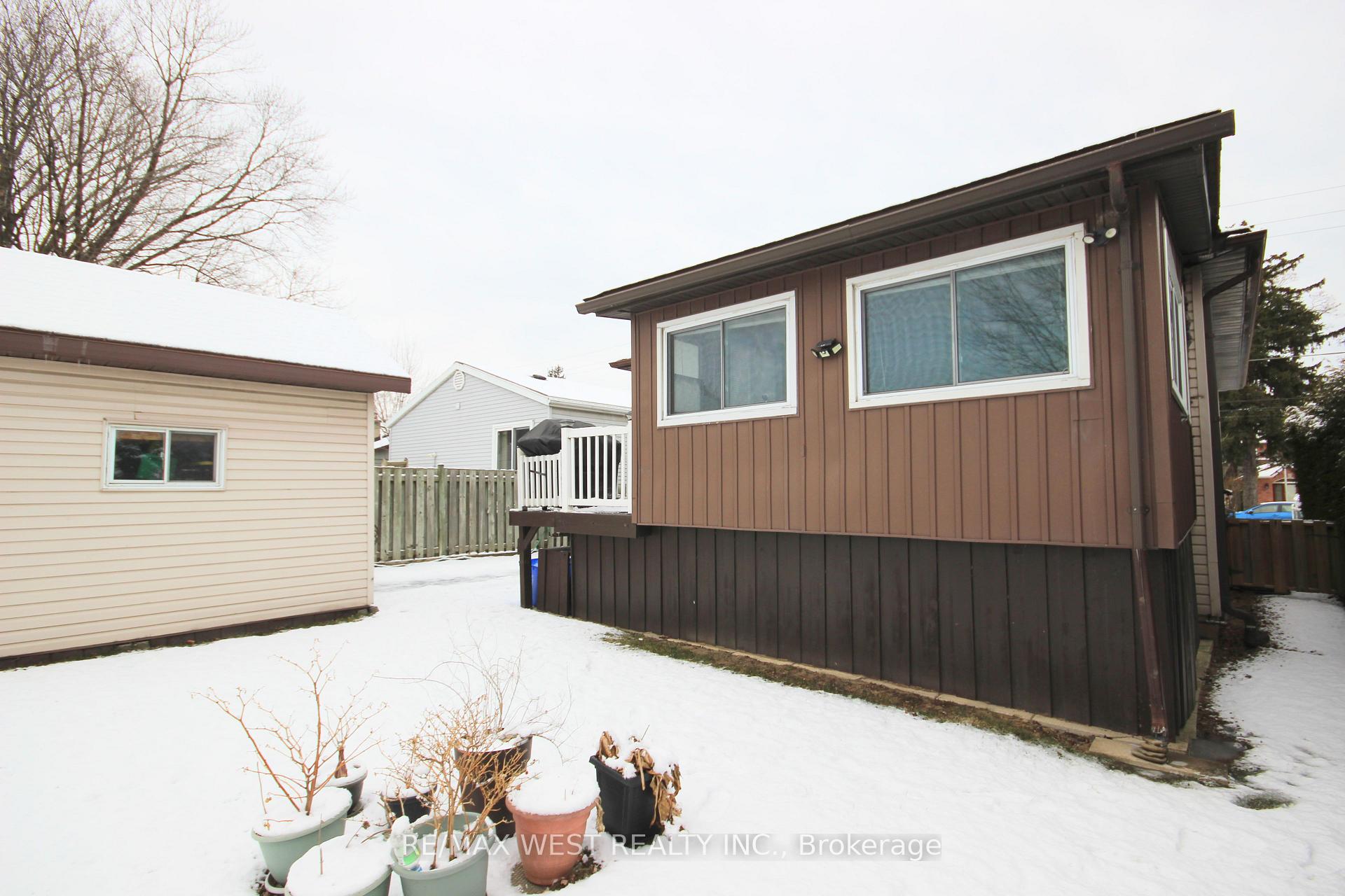 Photo 39 of 10 Frances Avenue, Hamilton, Stoney Creek — HOMEH