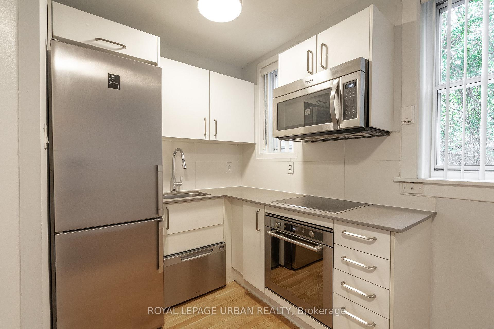 Photo 3 of Unit 111, 50 Gloucester Street, Toronto, Church-Yonge Corridor — HOMEH